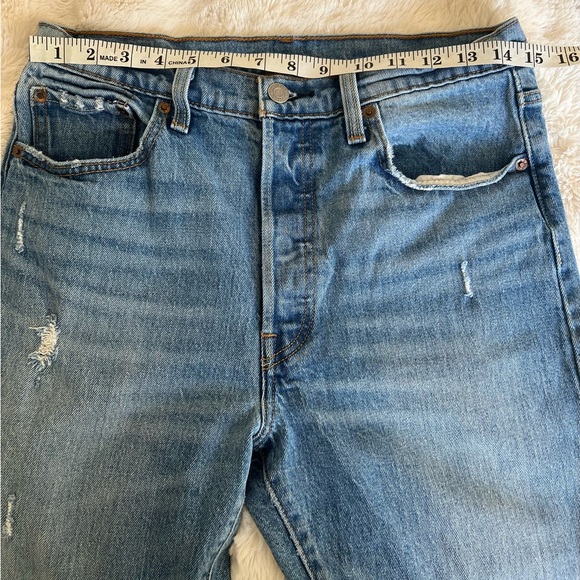 EUC Levi’s Distressed 501S 29x30 11” rise - Picture 5 of 7